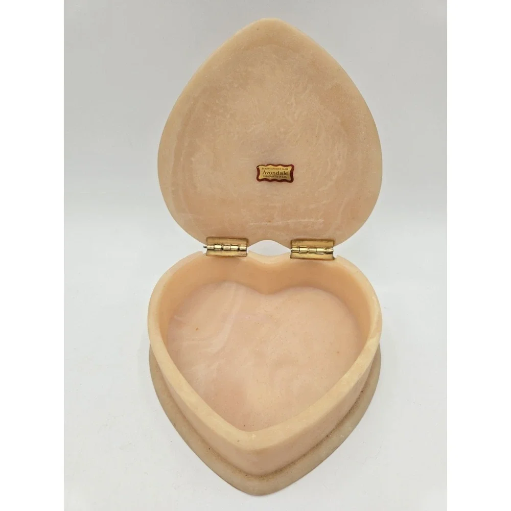 Vintage Avondale Trinket Jewelry Box Heart shape Pink Hinged